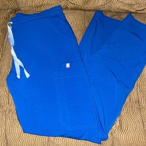 Figs royal blue women’s Yola skinny scrub pants